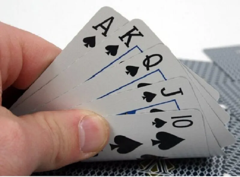 Tìm hiểu về thùng phá sảnh là gì?